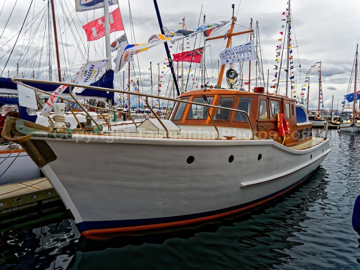 Constitution Dock and the Wooden Boat Festival.  (martin chambers: tasmanianphotos.com) (09/02/19) : Constitution-Dock-Hobart-Tasmania_20190209-205416