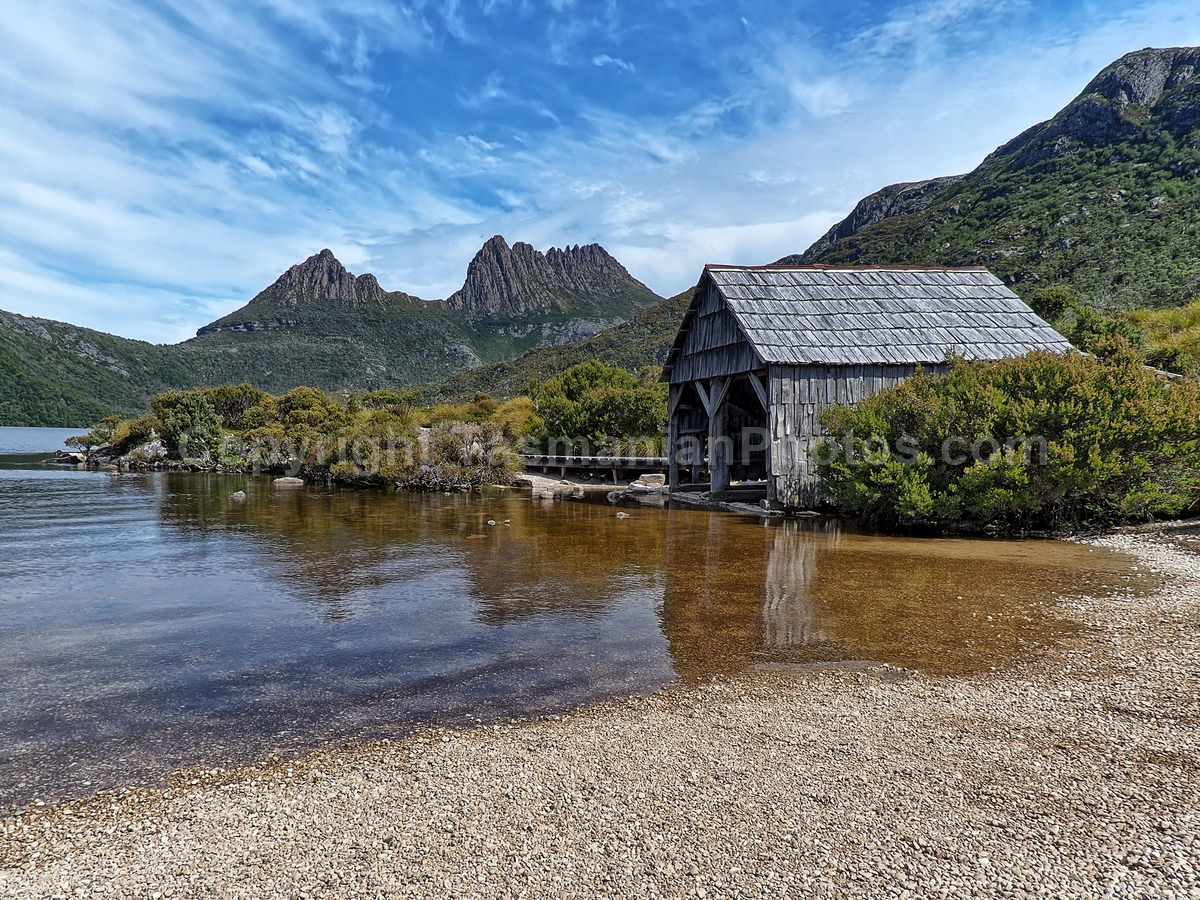 View of Cradle Mountain from Dove Lake. Cradle Mountain Lake St Clair National Park. (martin chambers: tasmanianphotos.com) (21/02/21) : Cradle-Mountain-Lake-St-Clair-National-Park-Tasmania_20210221-174419
