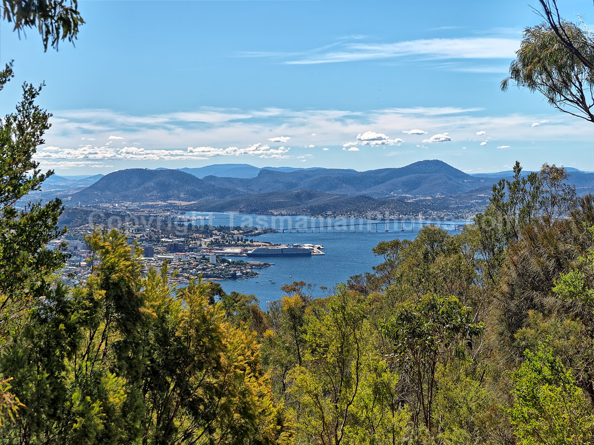 View of Hobart City from the Mount Nelson Signal Station, Tasmania.  (martin chambers: tasmanianphotos.com) (22/02/20) : Derwent-River-Mount-Nelson-Signal-Station-Tasmania_20200222-195151