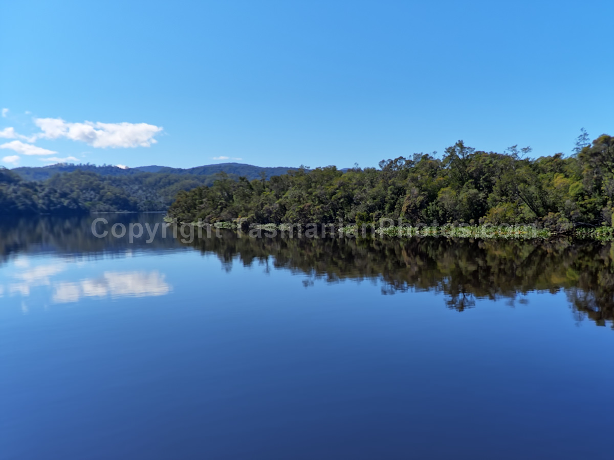 Gordon River and Macquarie Harbour. Strahan. West Coast Tasmania. (martin chambers: tasmanianphotos.com) (07/10/20) : Gordon-River-Tasmania_20201007-214528