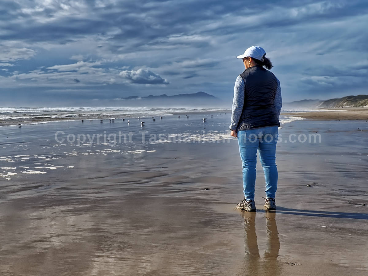 Ocean Beach near Strahan on the West Coast of Tasmania. (martin chambers: tasmanianphotos.com) (07/10/20) : Ocean-Beach-Tasmania_20201007-213523
