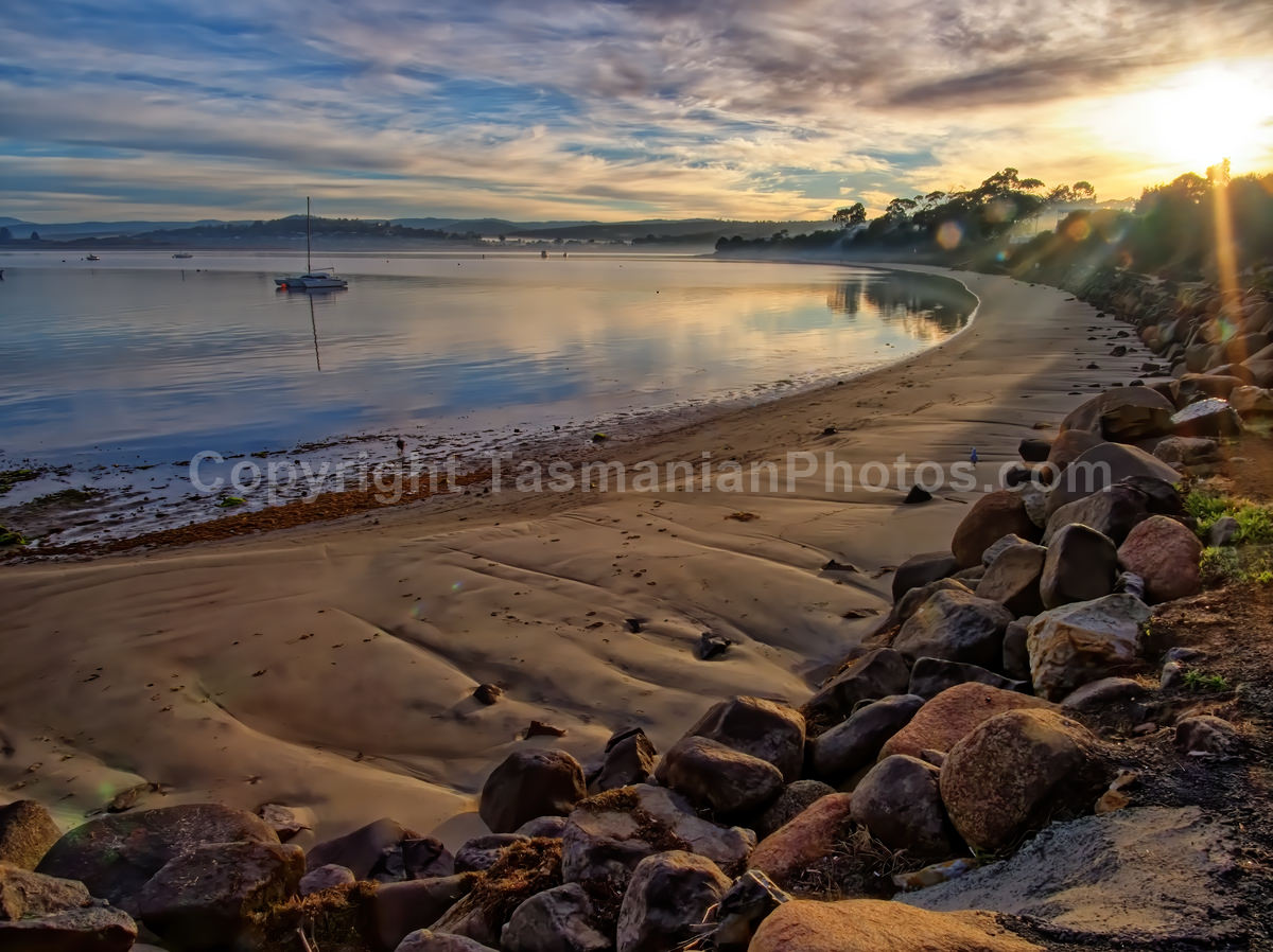 View of Park Beach, Dodges Ferry, Tasmania. (martin chambers: tasmanianphotos.com) (07/07/19) : Park-Beach-Tasmania_20190707-204419