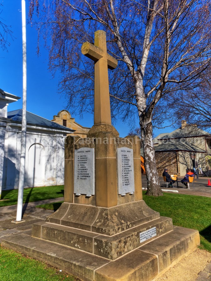 War memorial at Richmond, Tasmania. (martin chambers: tasmanianphotos.com) (11/07/21) : Richmond-War-Memorial-Tasmania_20210711-150442