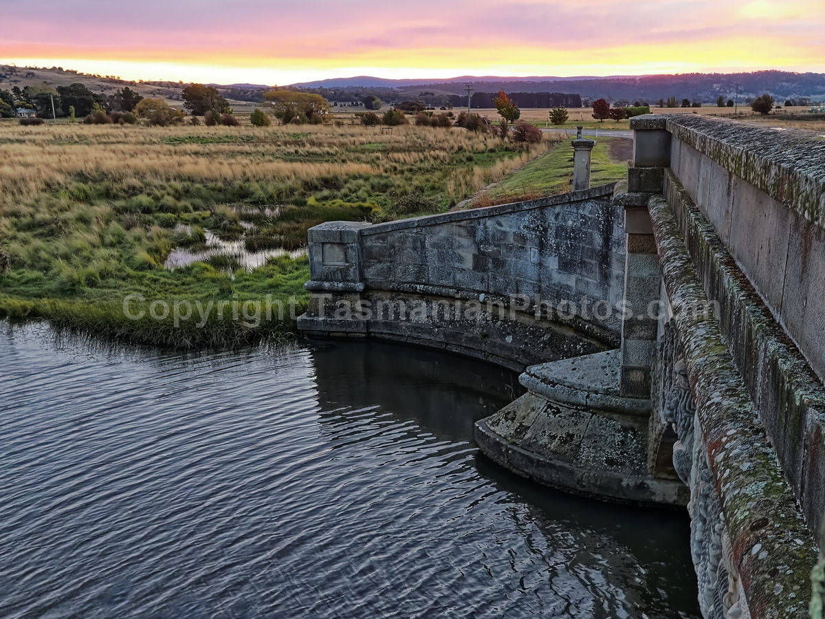 Ross Bridge and the Macquarie River in Ross, Tasmania.  (martin chambers: tasmanianphotos.com) (18/04/21) : Ross-Bridge-Macquarie-River-Tasmania_20210418-150832