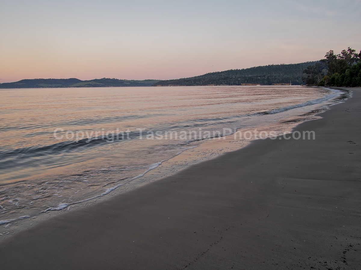 Snug Beach, Tasmania. (martin chambers: tasmanianphotos.com) (17/07/20) : Snug-Beach-Tasmania_20200717-093811
