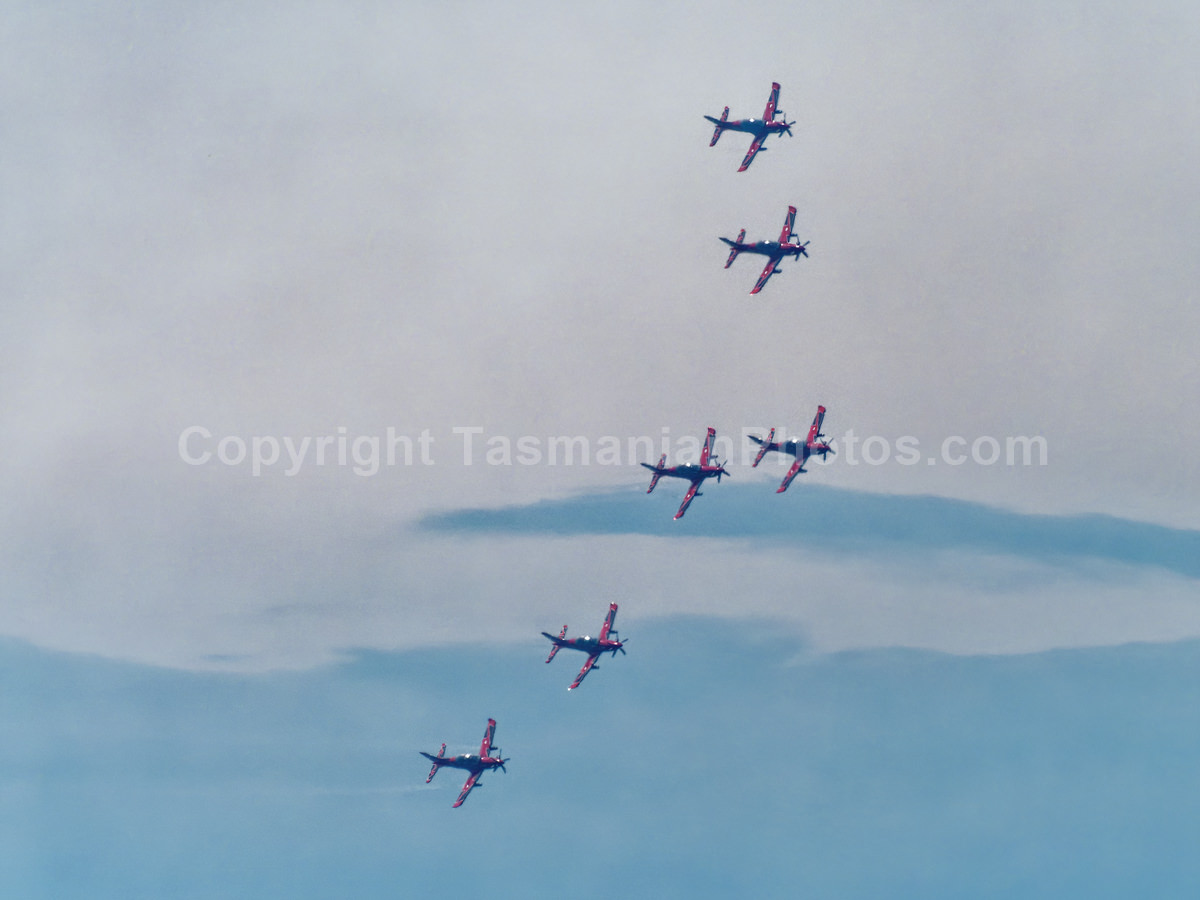 The Roulettes flying over Hobart for the Royal Regatta. (martin chambers: tasmanianphotos.com) (06/02/21) : The-Roulettes-Hobart-Regatta-Tasmania_20210206-192949
