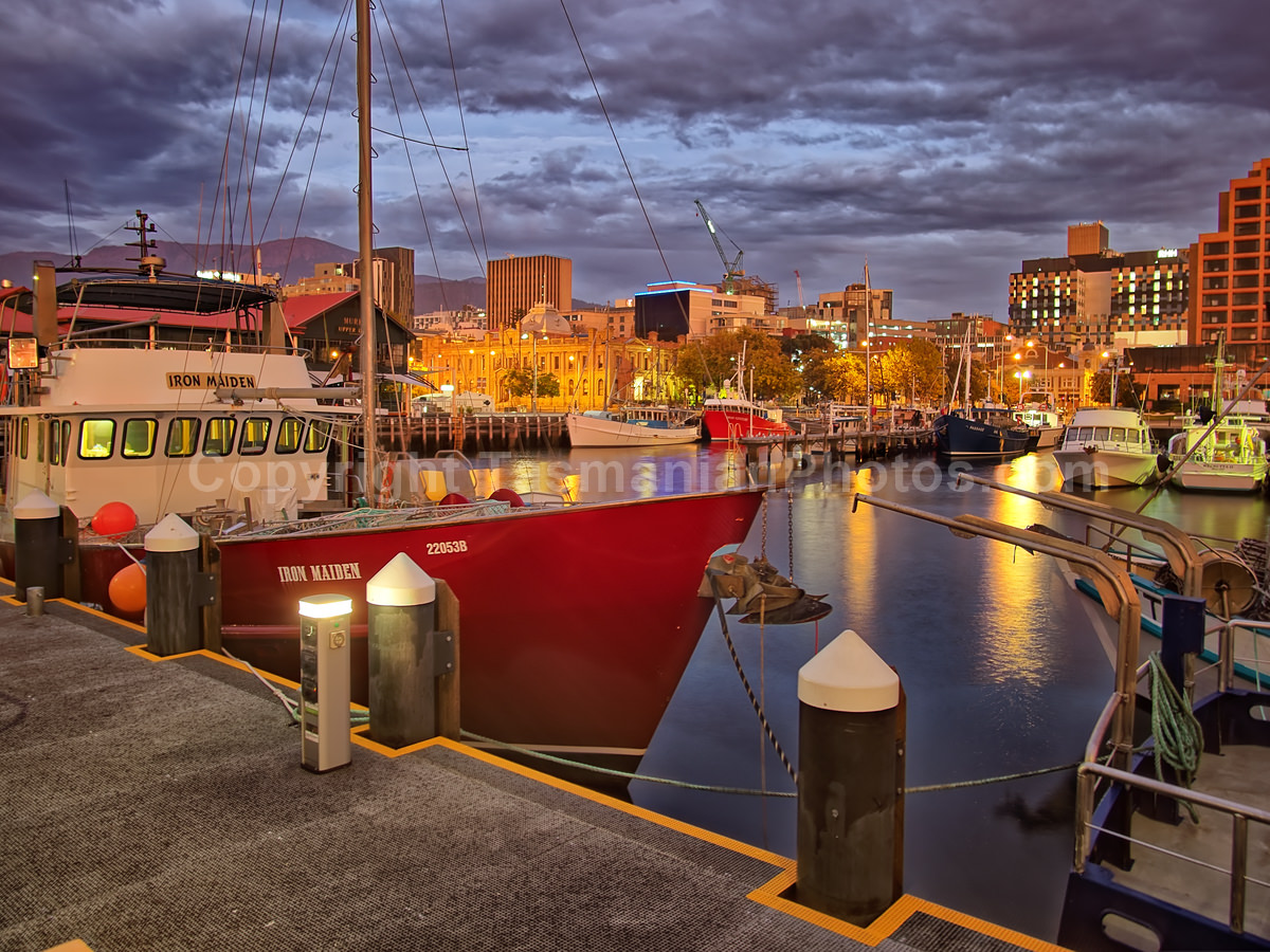 Victoria Dock at Sunrise. Hobart, Tasmania.  (martin chambers: tasmanianphotos.com) (29/03/20) : Victoria-Dock-Hobart-Tasmania_20200329-123232