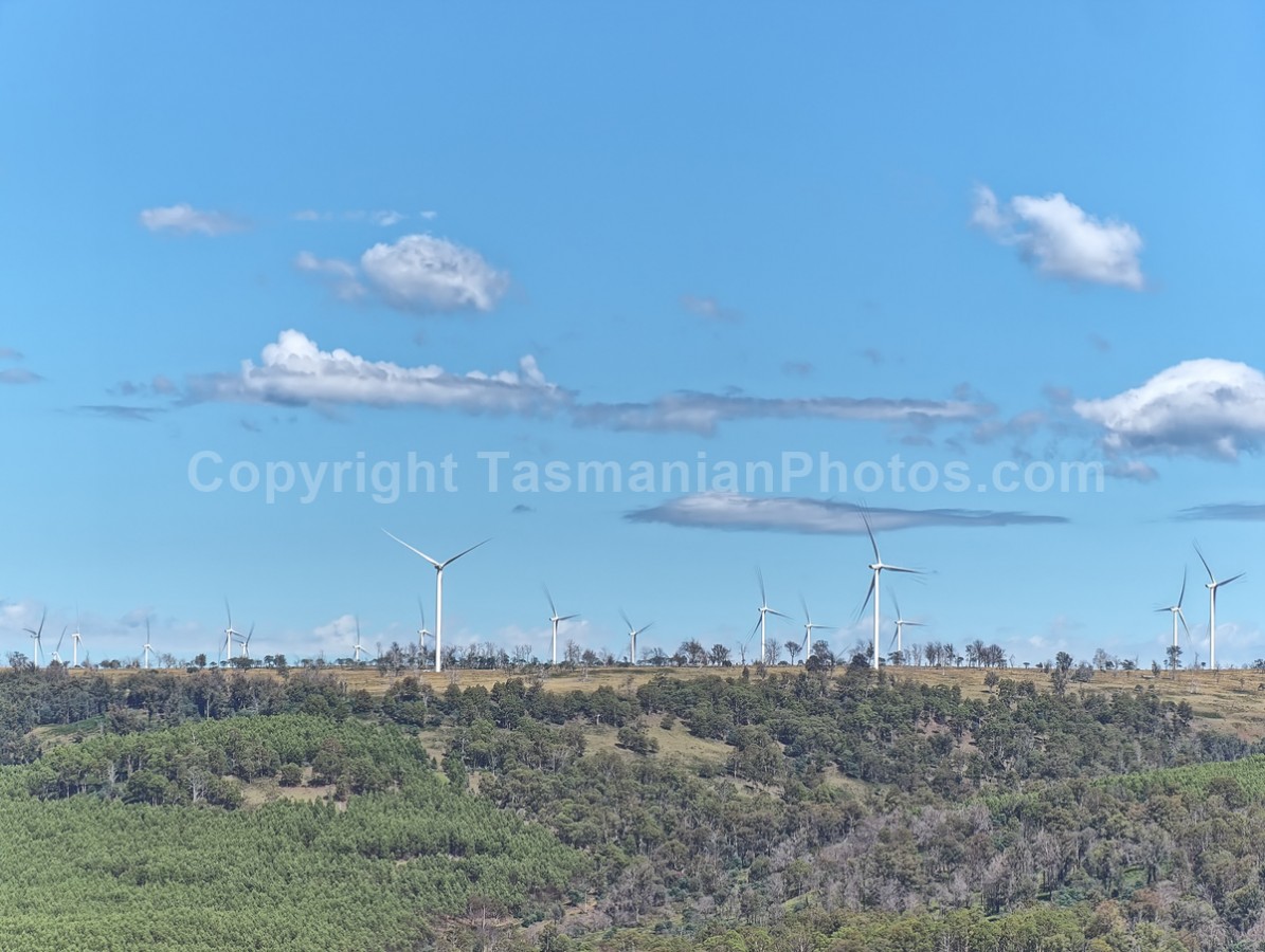 Wild Cattle Hill Windfarm in the Central Highlands,Tasmania. (martin chambers: tasmanianphotos.com) (20/02/21) : Wild-Cattle-Hill-Windfarm-Tasmania_20210220-110541
